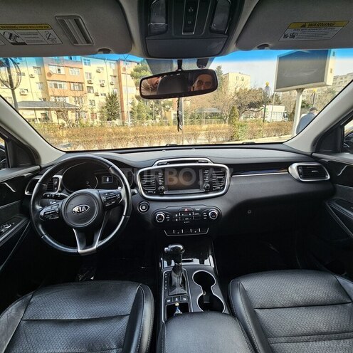 Kia Sorento-18