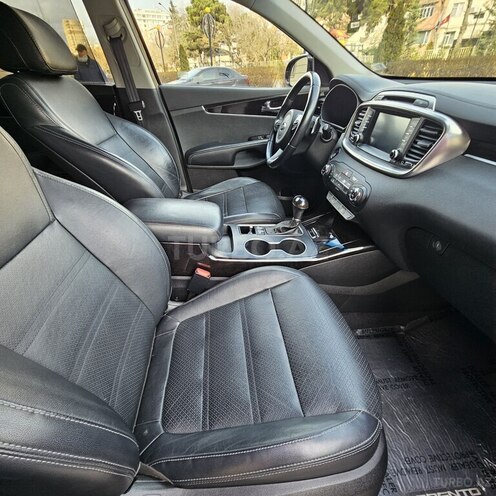 Kia Sorento-15