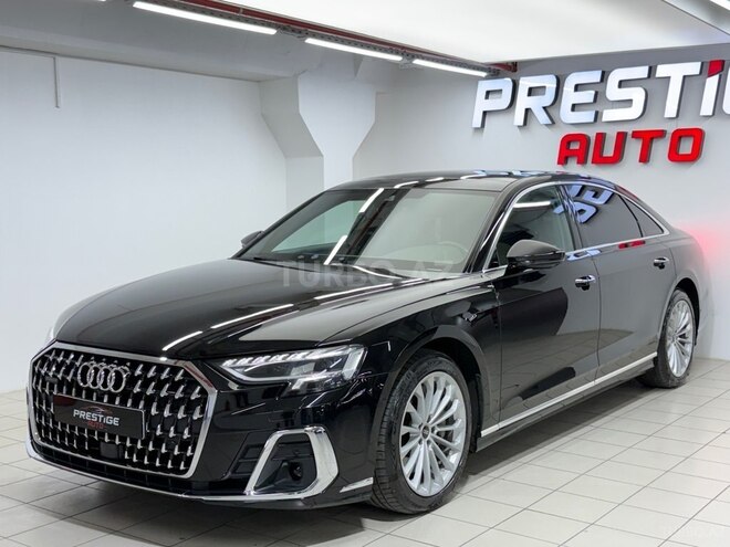 Audi A8-1