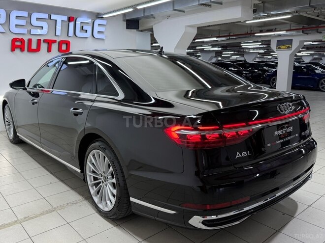 Audi A8-6