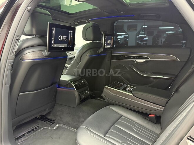 Audi A8-14