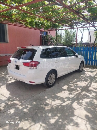Toyota Corolla Fielder-5