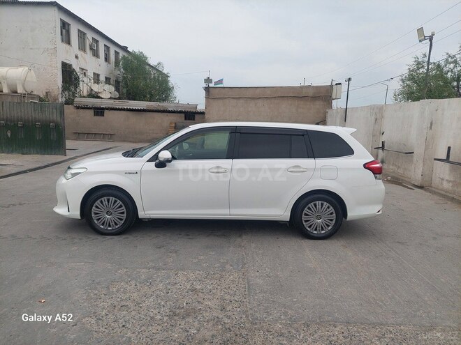 Toyota Corolla Fielder-9