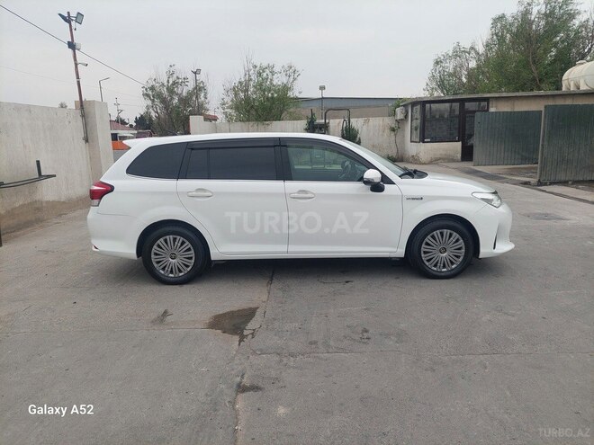 Toyota Corolla Fielder-10