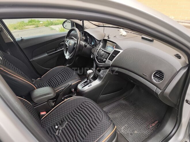 Chevrolet Cruze-7