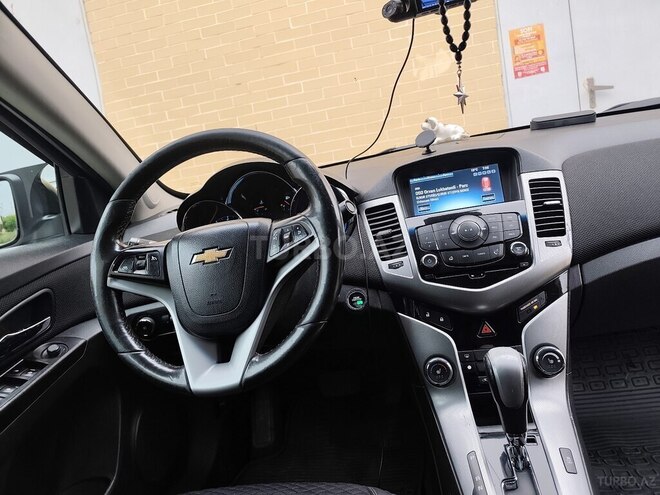 Chevrolet Cruze-9