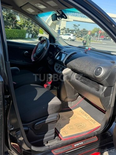 Nissan Note-5