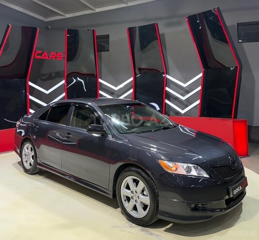 Toyota Camry-2