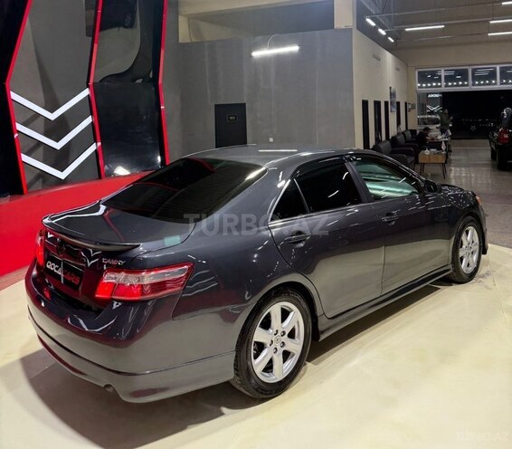 Toyota Camry-7