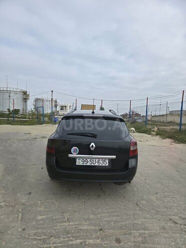 Renault Laguna-2