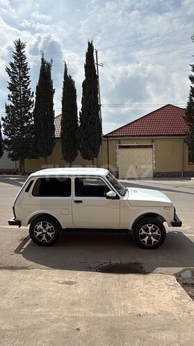 LADA (VAZ) Niva-3