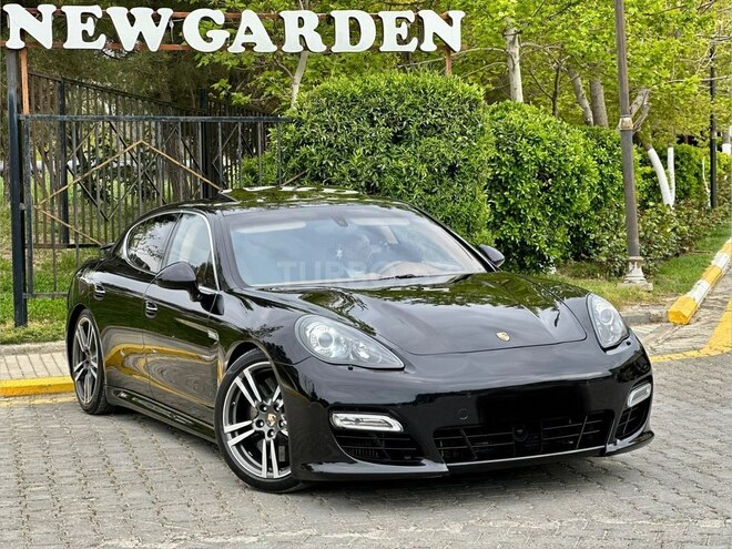 Porsche Panamera Turbo S-4