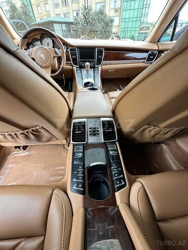 Porsche Panamera Turbo S-14