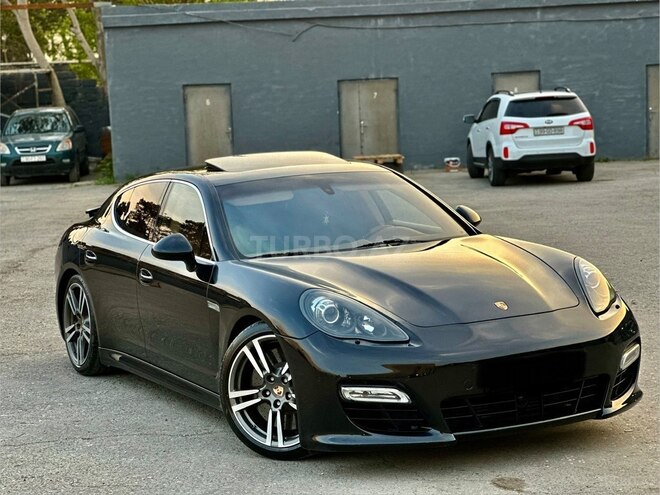 Porsche Panamera Turbo S-16