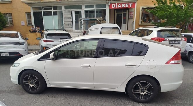 Honda Insight-3