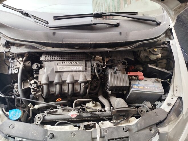 Honda Insight-6