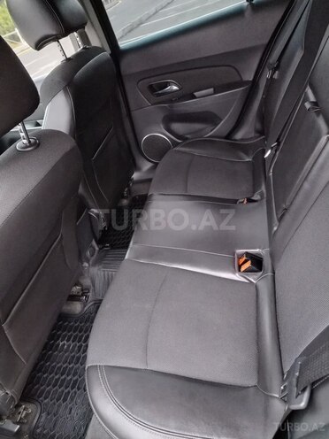 Chevrolet Cruze-7
