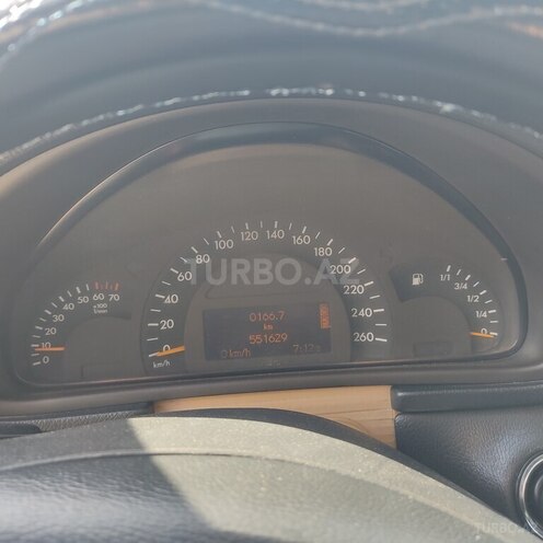 Mercedes C 320-5