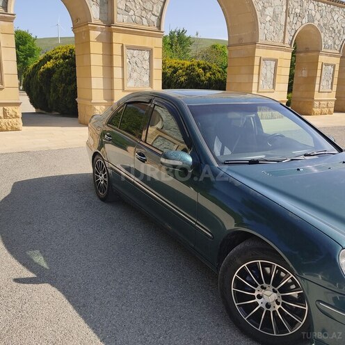 Mercedes C 320-4