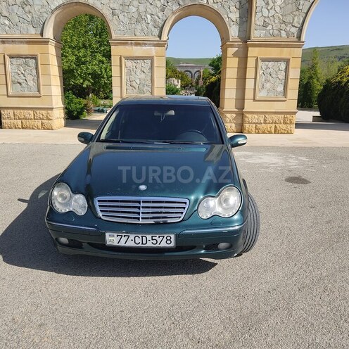 Mercedes C 320-1