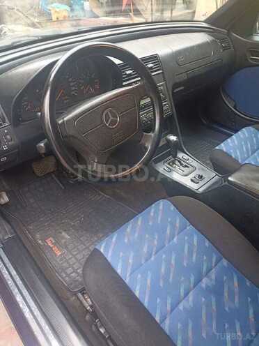 Mercedes C 200-4