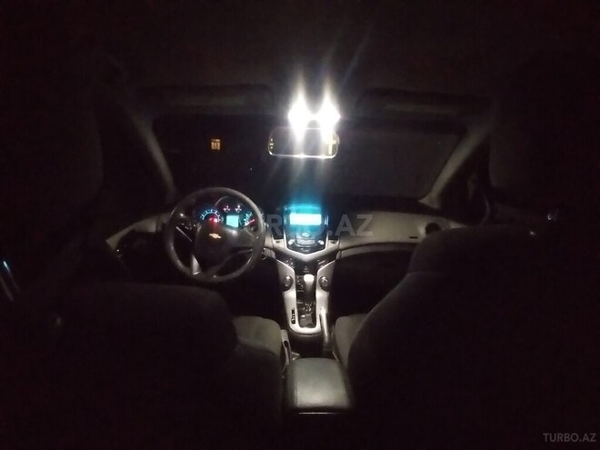 Chevrolet Cruze-6
