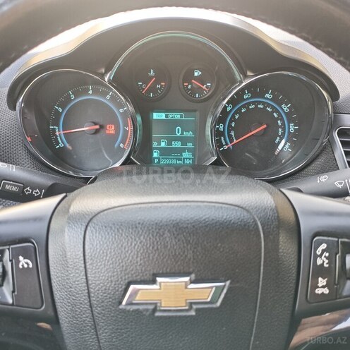 Chevrolet Cruze-18