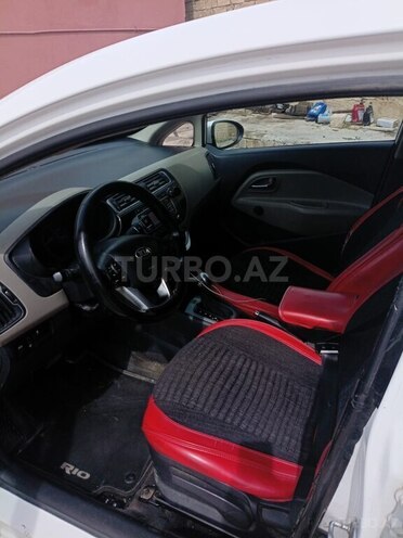 Kia Rio-6