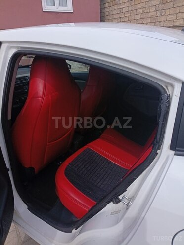 Kia Rio-7