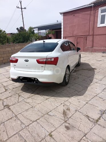Kia Rio-4