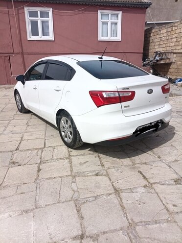 Kia Rio-2