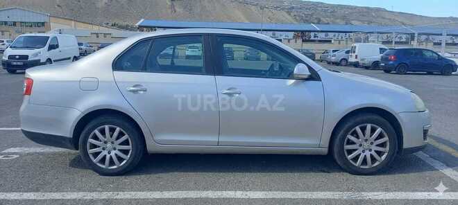 Volkswagen Jetta-2
