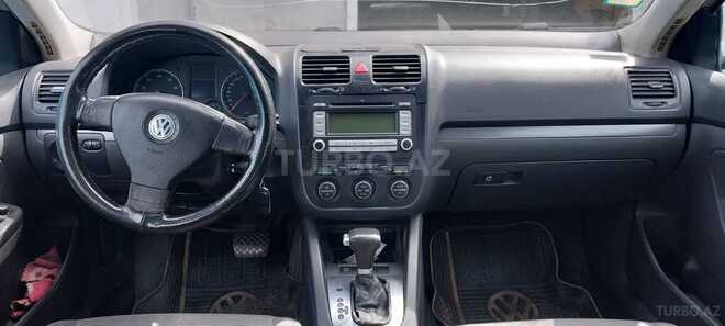 Volkswagen Jetta-5