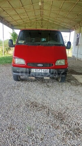 Ford Transit-1