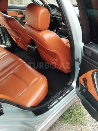 BMW 523-11