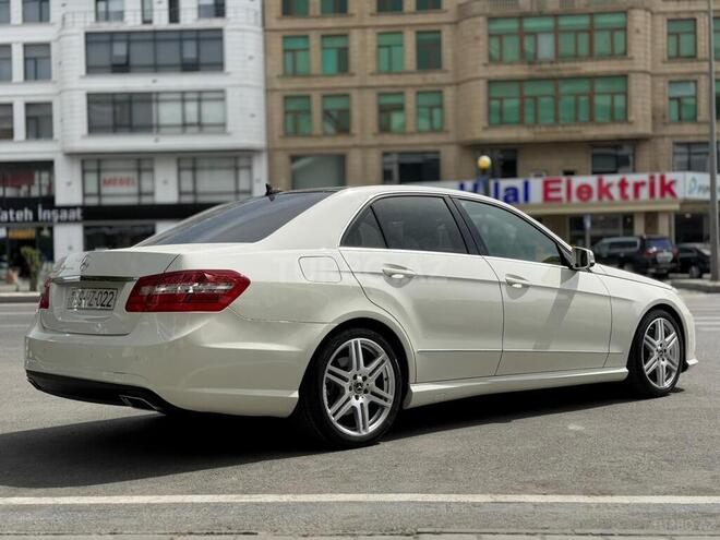 Mercedes E 300-2