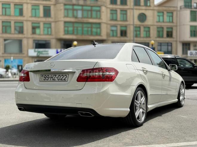 Mercedes E 300-7