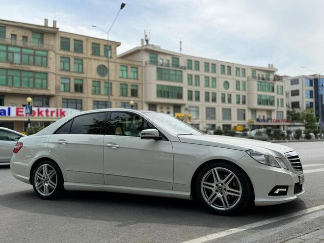 Mercedes E 300-8