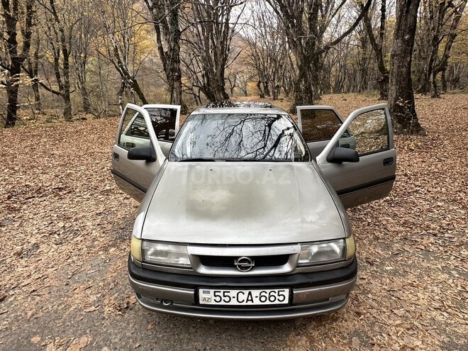 Opel Vectra-6