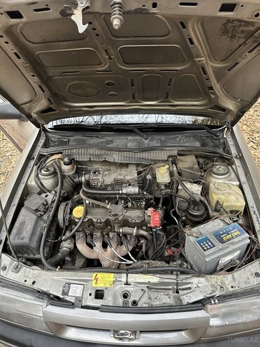 Opel Vectra-15