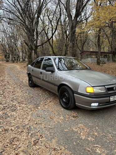 Opel Vectra-5