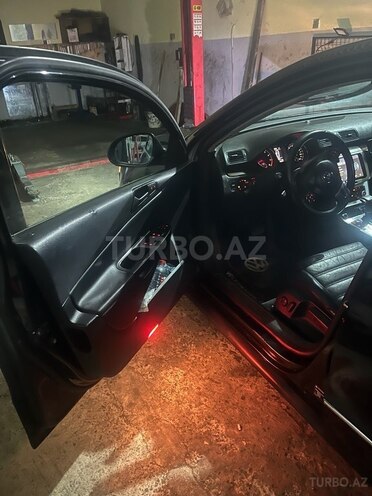Volkswagen Passat-12