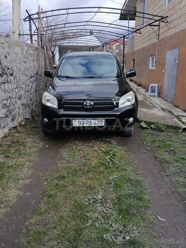 Toyota RAV4-1