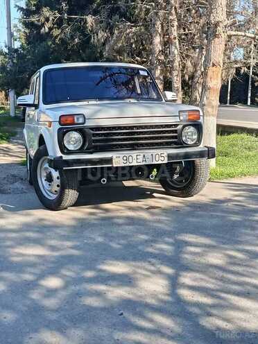 LADA (VAZ) Niva-8