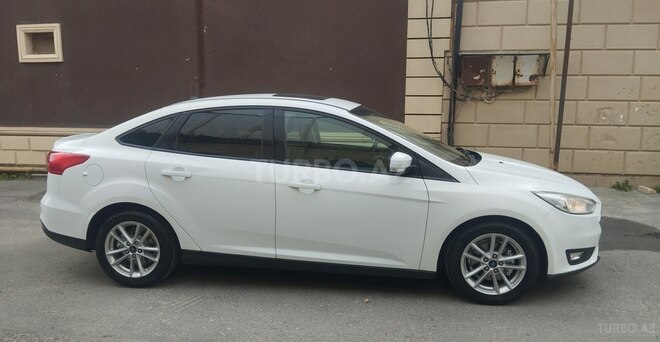 Ford Focus-5