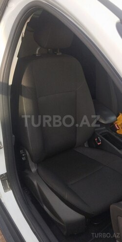 Ford Focus-11