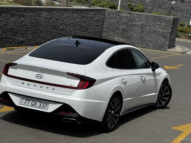 Hyundai Sonata-4
