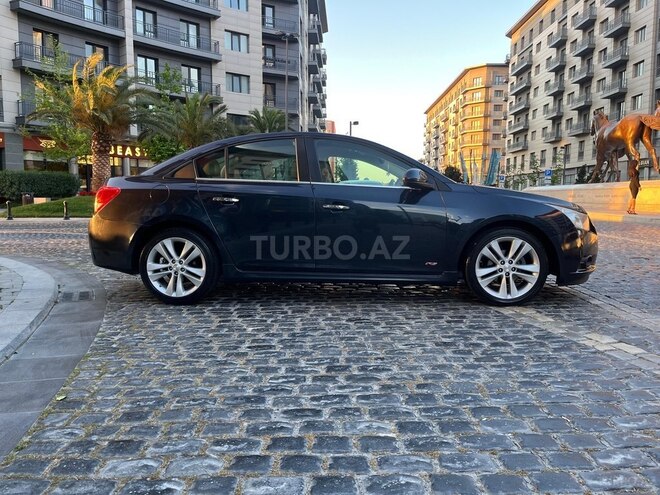 Chevrolet Cruze-6