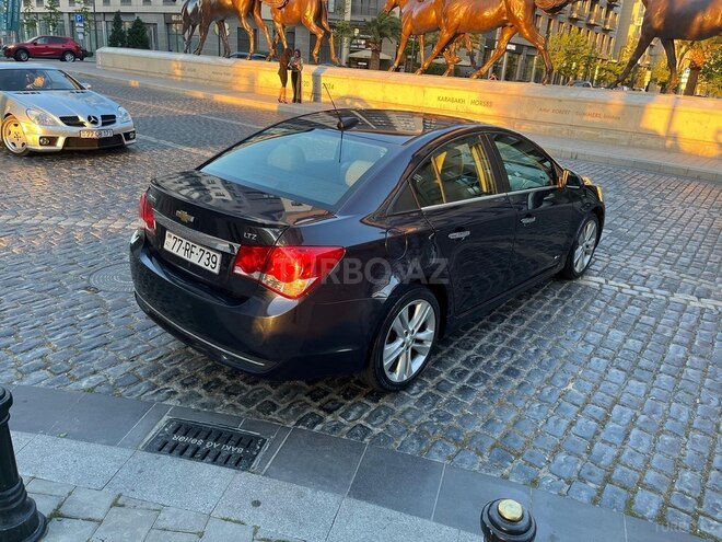 Chevrolet Cruze-15
