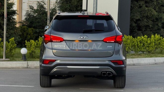 Hyundai Santa Fe-4